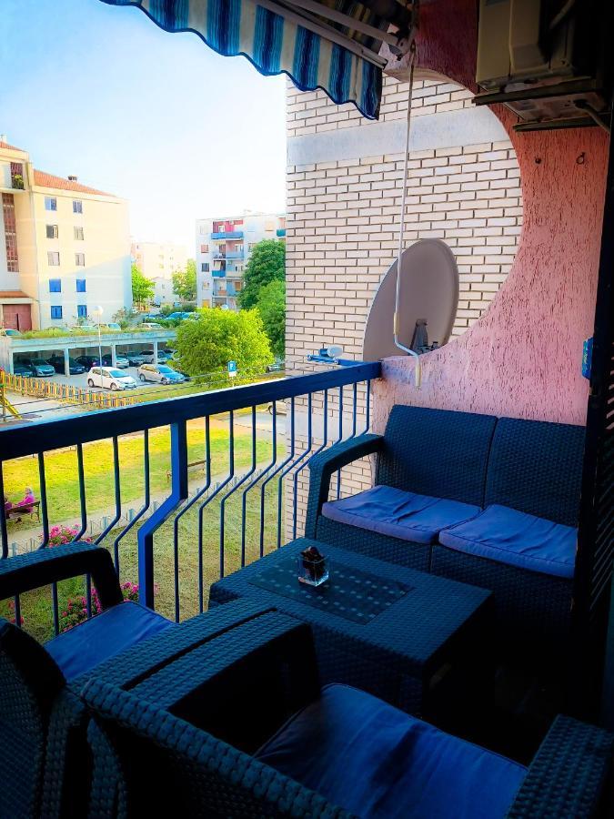 Familyhouse Apartment พูลา ภายนอก รูปภาพ